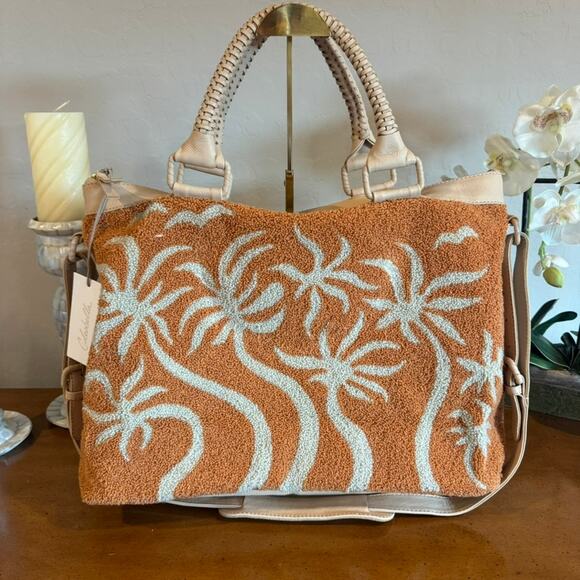 CLEOBELLA Breezy Palms Weekend Bag NWT Moccasin Sold Out - Picture 15 of 16